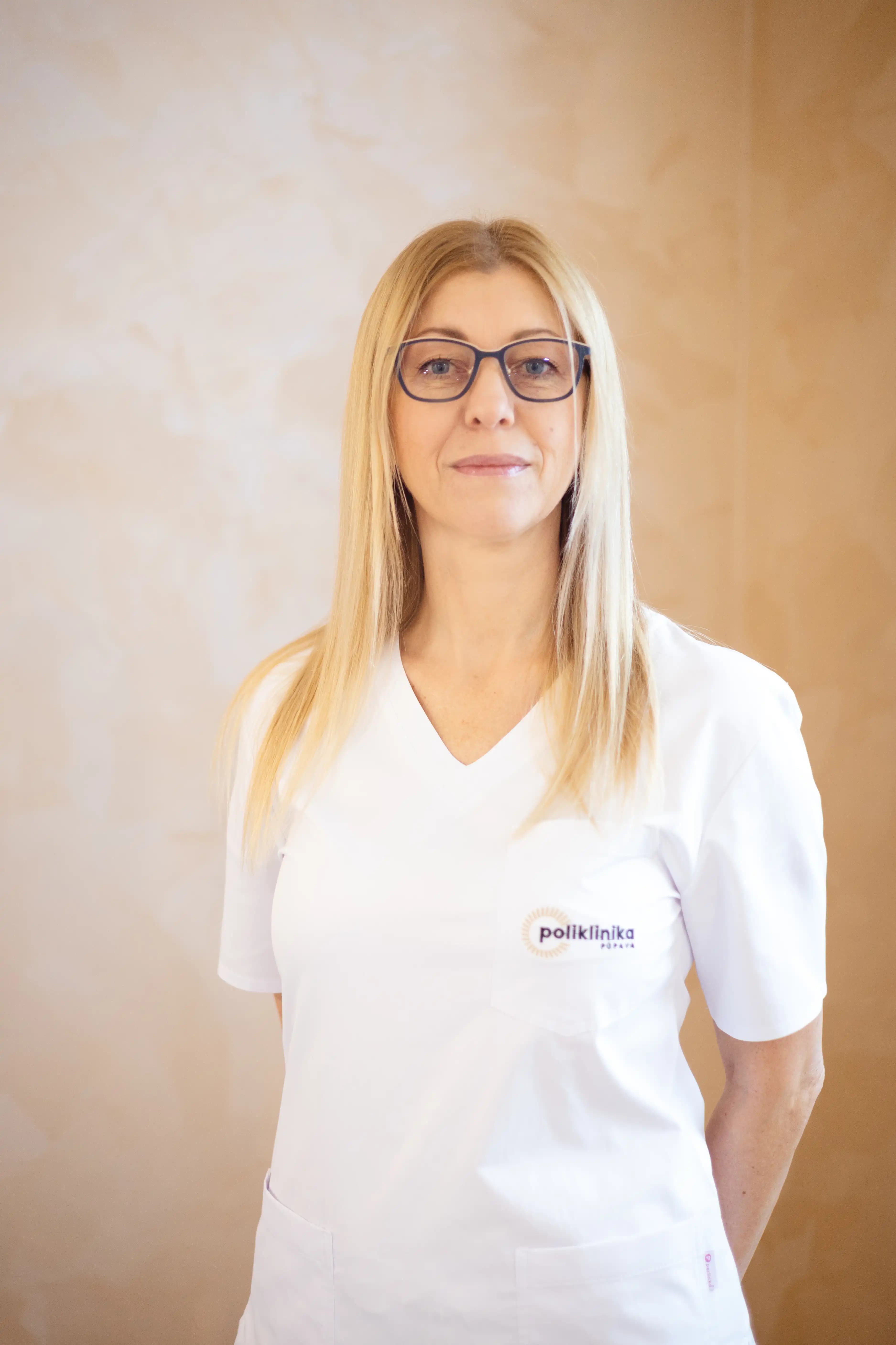 MUDr. Irina Navratilova